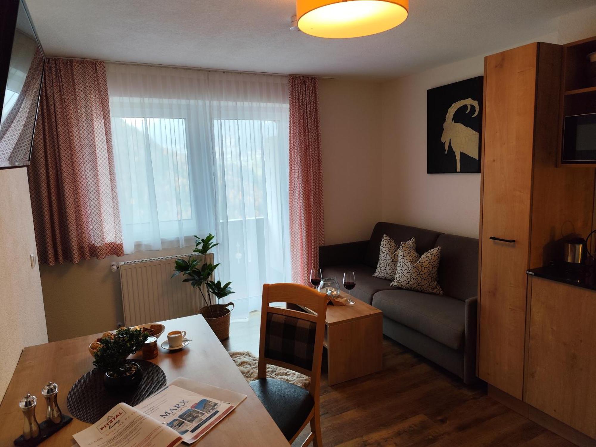 Pitztal Living Aparthotel Йерценс Екстериор снимка